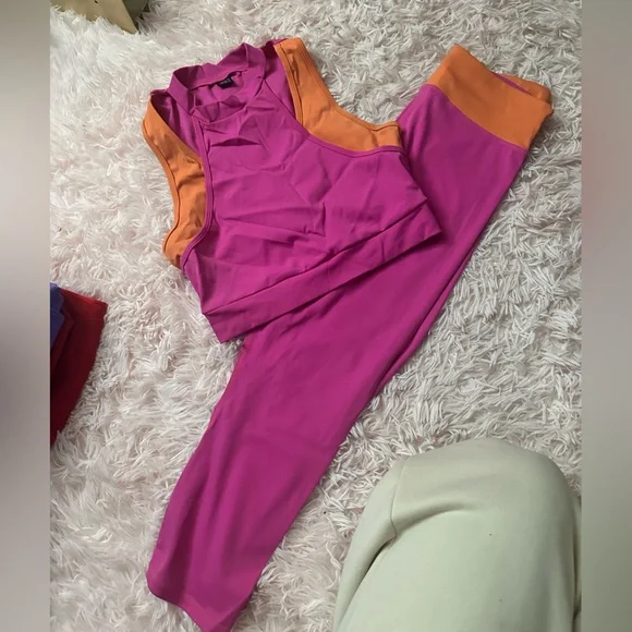 💕 orange and pink activewear set - Picture 2 of 3